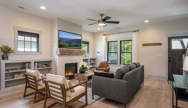 Kings Creek Cottage Downtown
