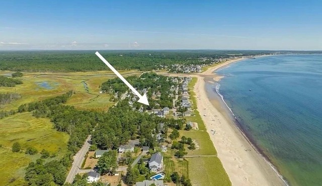 Kinney Shores Beach Cottage AC New Renovated Steps to 7 Mile Sandy Beach Parking
