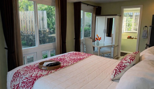 Kona Nook - Cozy Studio with Island Warmth