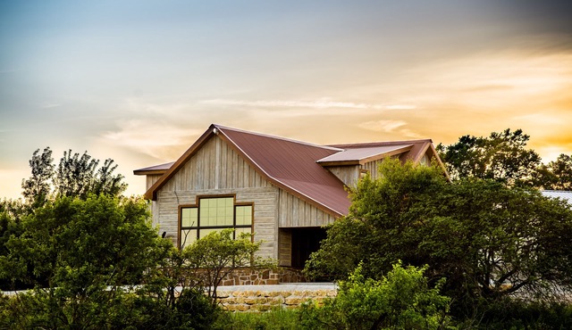 Lakefront Cedar Vale Lodge w/Private Boat Dock! in Cedar Vale
