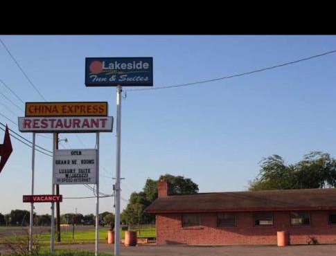 Lakeside inn & suites by OYO Mathis I 37 in Mathis