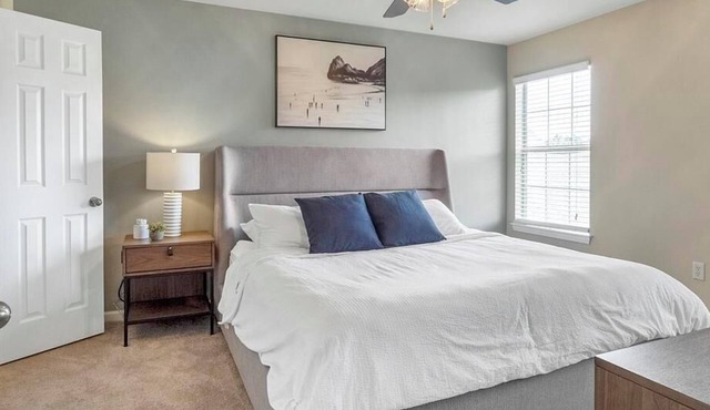 Landing at Swift Creek Commons Apartments - 1 Bedroom in Brandermill