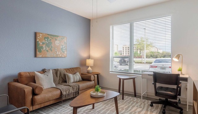 Landing | Beautiful 1BD, Gym, Clubhouse in Lockhart