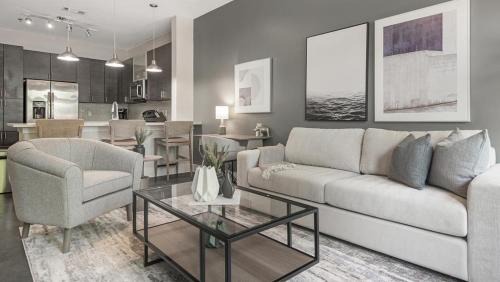 Landing Modern Apartment with Amazing Amenities (ID9376X34)