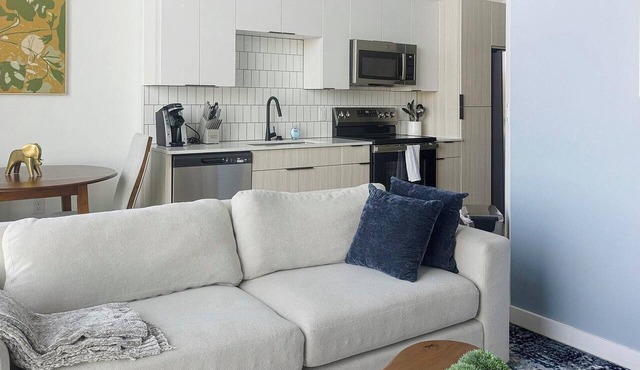 Landing | Modern Studio, Gym, Game Room in Chapel Hill