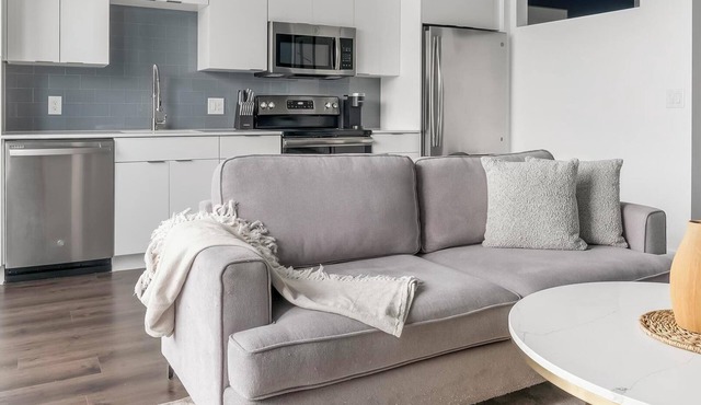 Landing | Stunning Studio, Clubhouse, Pool in Atlanta