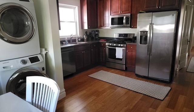 Logan Square 2Bed/1Bath Fully Furnished W/D Wi- Fi, Direct TV by Blueline Train in Chicago