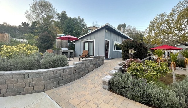 Lush GuestHouse in Serene Mount Helix in Spring Valley