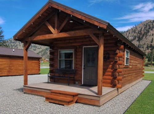 Micham's Clark Fork River Retreat - River Front, Mountain View, Fire Pit - Cabin 4 in Superior