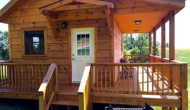 Modern and Romantic Cabin Rental for Couples near Cascade Falls, North Carolina in Purlear
