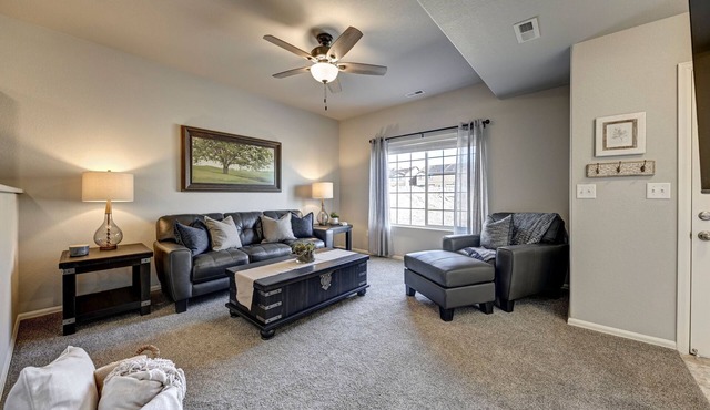 New 3 Bed/2 bath Park facing Townhome