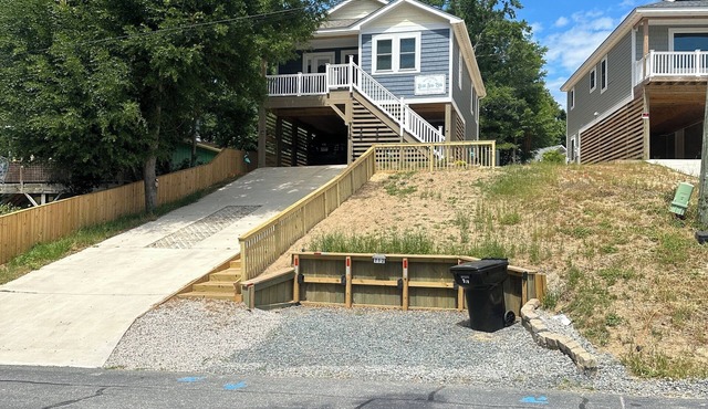 New 3-BR house in the gated community of Colington Harbour, Kill Devil Hills, NC