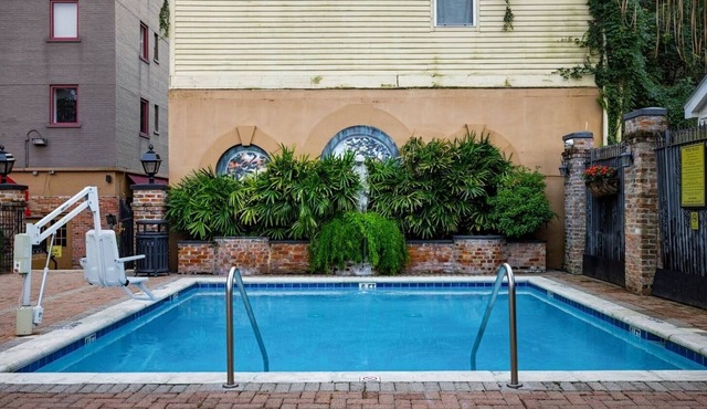 New Orleans | Romantic City Retreat | Pool + Hot Tub
