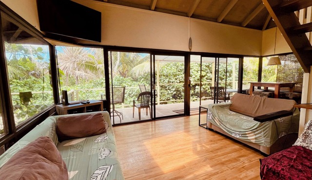 North Shore BEACHFRONT Bungalo Perfection @ Sunset Beach