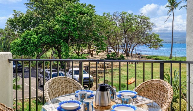 Ocean-view 2BR Maui condo with pool, A/C, beach