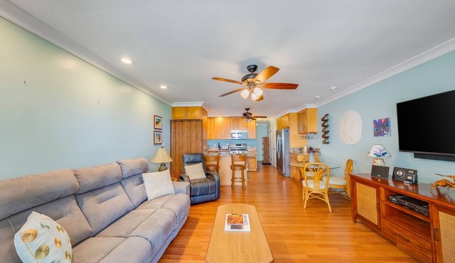 Ocean-view condo with private balcony, washer/dryer, & shared pool/tennis courts