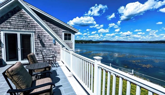 Oceanfront Beach House w/Fire Pit & Pet-Friendly