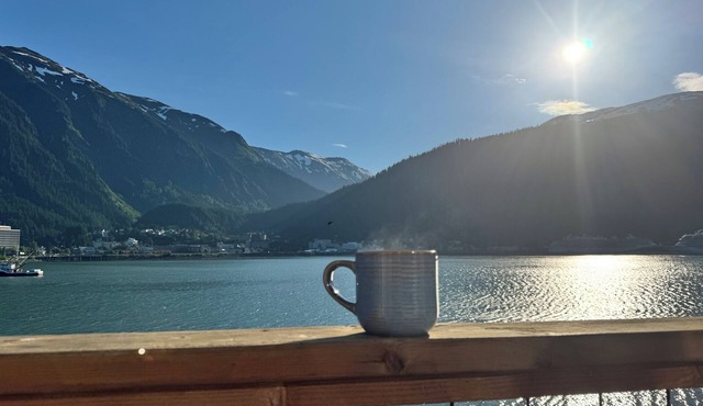 Oceanfront Douglas Island Gem - Humble Halibut 2-bedroom condo Juneau
