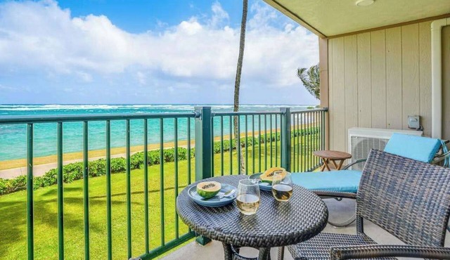 Oceanfront Kapaa Condo with Balcony, Pool & Hot Tub - 50 ft to Beach