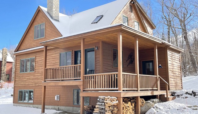 On Mountain Home, Spectacular Mountain Views, Ski to the Door
