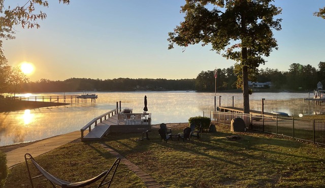 Panoramic Views, Dock w/Lounge Area & Wide Stairs into Lake, Private Boat Ramp in Chapin