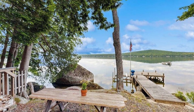 Peaceful Lakefront Escape with Outdoor Dining, Beach Access, Deck & Firepit