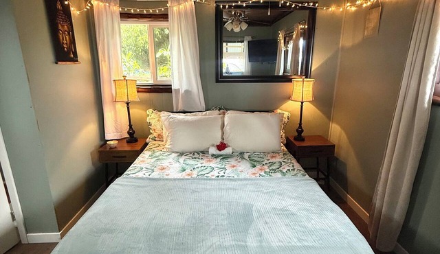 Peaceful, private studio overlooking the pacific Ocean.