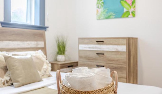 Prime Location Charming 4BR in Downtown MTL in Montreal