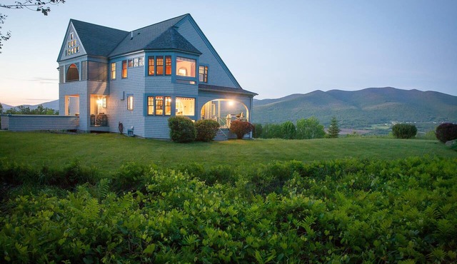 Private 30-Acre Family Friendly Mountain Retreat: Peaceful Trails, Sauna & Views in Jefferson