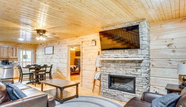 River Escape River Front Cabin