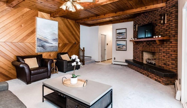 Scenic Spot for Family & Friends Reunion- Private in Leduc County