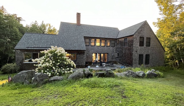 Secluded Maine country home on a Midcoast inlet