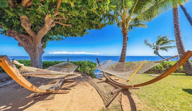 Settle Into a Molokai Oceanfront Resort Studio with Pool & WiFi