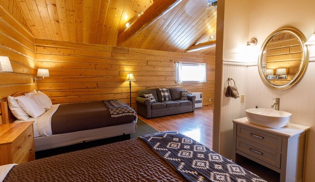 Sheep Mountain Lodge in Sutton
