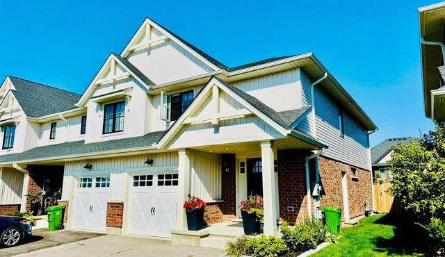 Sky Cove | Modern Comfort, Simple, Cozy, Central in St. Thomas