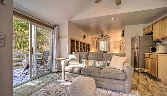 ‘Sky Loft’ Bryson Studio: 1 Mi From Fontana Lake!