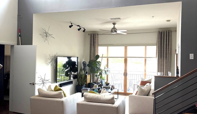 Spacious 3-bedroom condo in charming Atlanta with AC