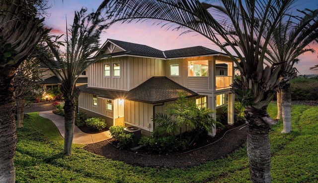 Spacious 3-bedroom condo in enchanting Kailua-Kona with AC in gated subdivision
