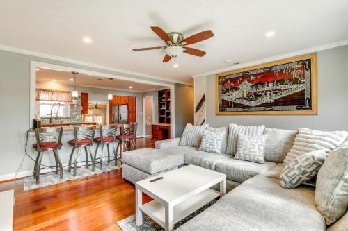 Spacious Home w/Tranquil Patio ~ 29 Mi to DC! in Severn