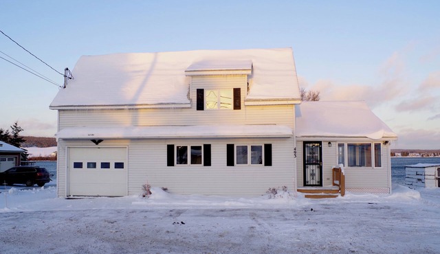 Spacious Lakeside house on Long Lake Saint Agatha! in Saint Agatha