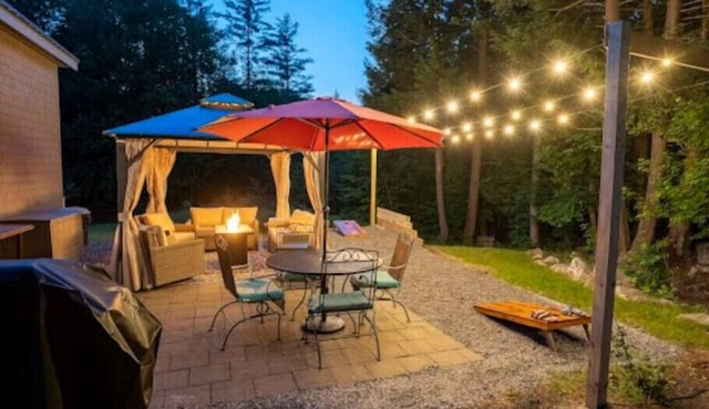 Spacious White Mt. Cabin - Outdoor Fireplace, Patio, Grill