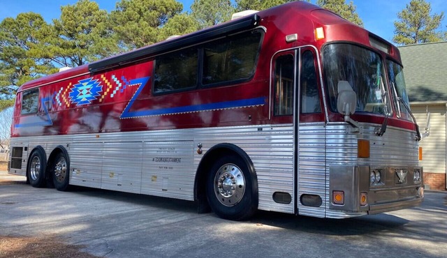 Stay Like a Rock Star! - Tour Bus in Durham, NC