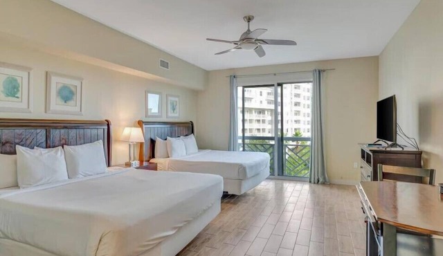 Studio In Sandestin's Baytowne With Superb View in Miramar Beach