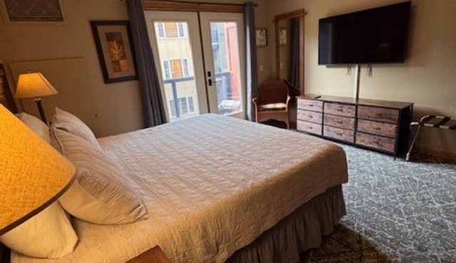 Studio Resort Room * Snow * Mtn Bike * Hiawatha * in Kellogg