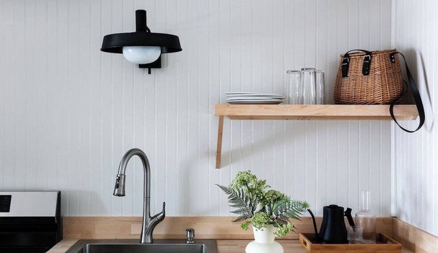 Stylish Coastal Room Perfectly Positioned for Scenic Maine Getaways with Pool