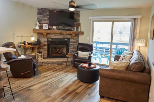 Summit View- Slopeside Luxury Timberline Mountain in Cortland