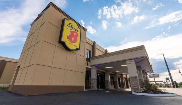 Super 8 by Wyndham Goldsboro