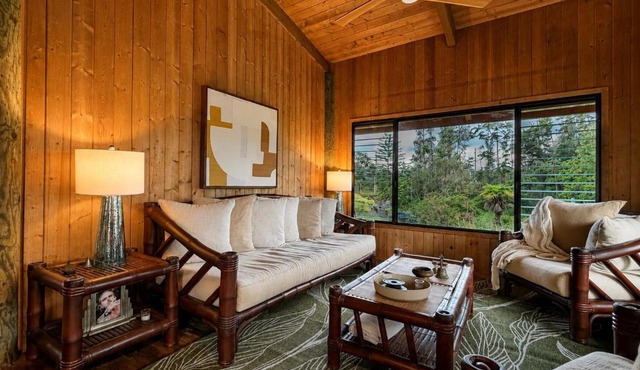 Tiki Treehouse