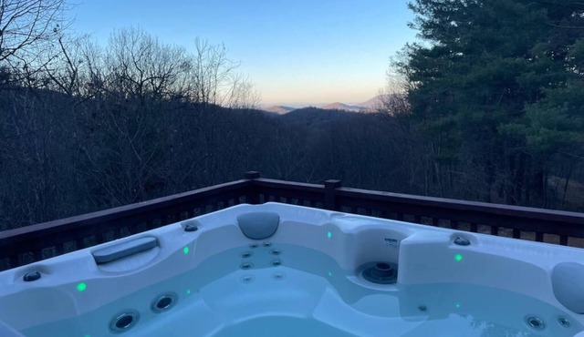 Timber Creek Falls - a Shenandoah cabin with a private waterfall