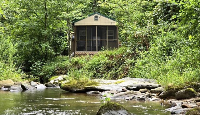 Tranquil Creekside Tiny House in the Appalachian Mountains, Perfect for a Weekend to Disconnect